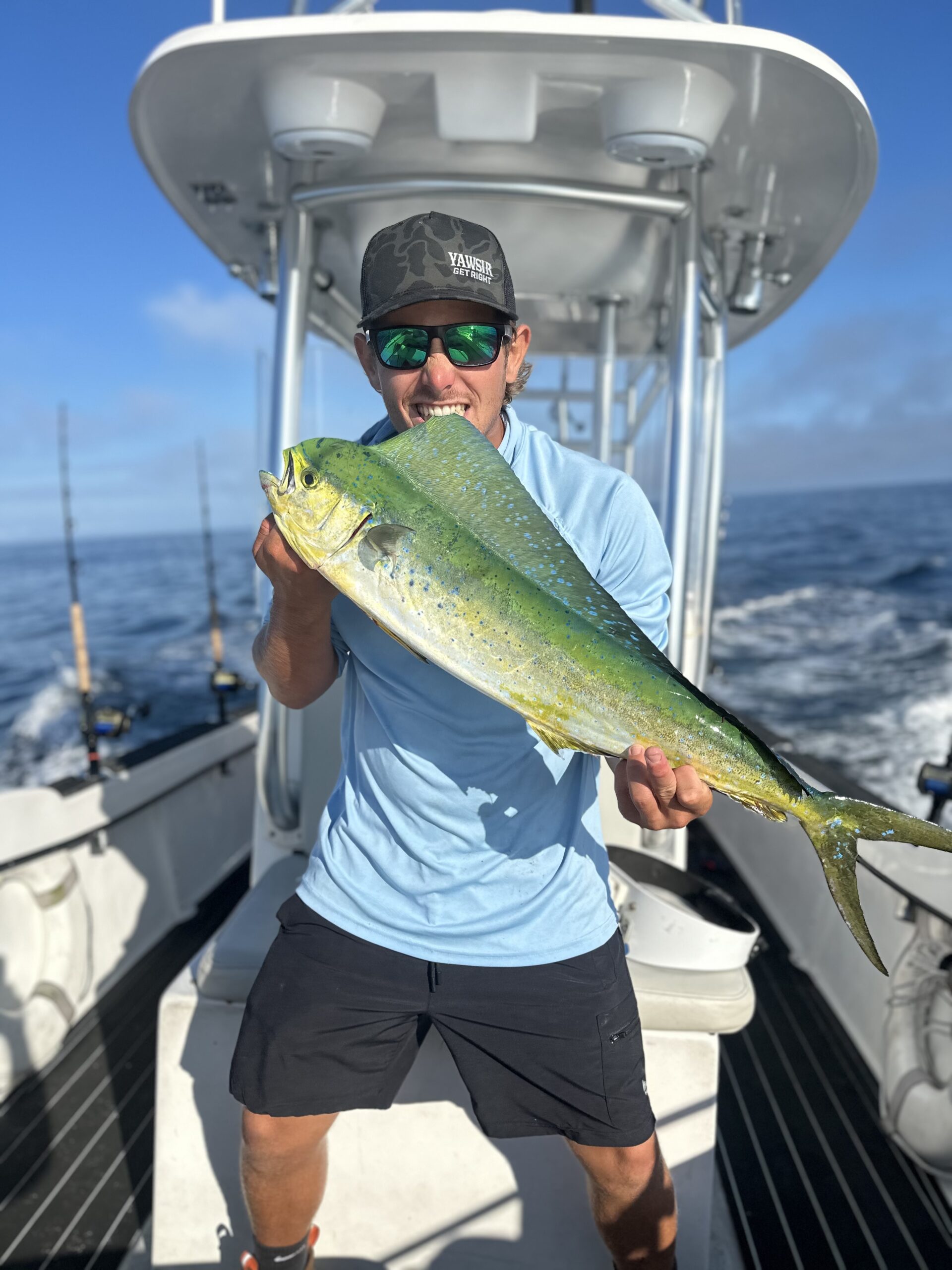 Plenty of Mahi Around